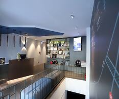 Slow Town Hotel - Glowing