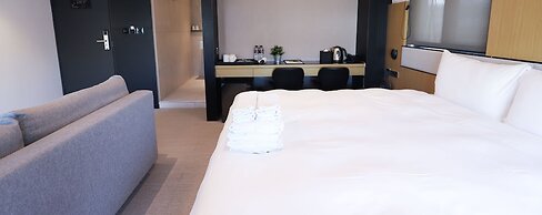 Slow Town Hotel - Glowing