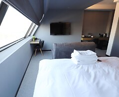 Slow Town Hotel - Glowing