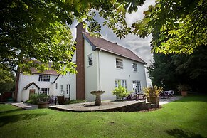 Sturmer Hall Hotel & Conference Centre