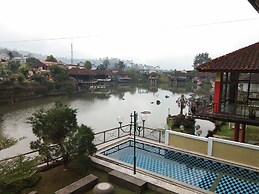 Villa Danau 5 Bedroom for 50 pax
