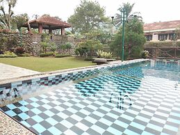 Villa Danau 5 Bedroom for 50 pax