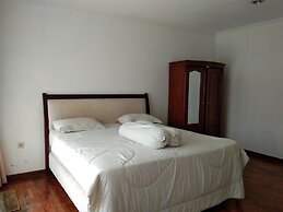 Villa Danau 5 Bedroom for 50 pax