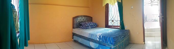 Villa Anvil Cipanas 4 Bedroom for 25 pax