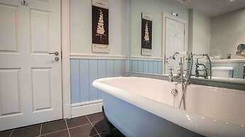 The Dower House Hotel