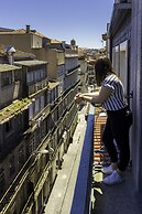 Guest H4U Flores Almada City center