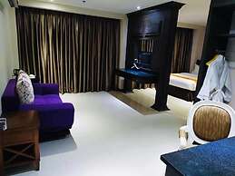 Panorama Summit Hotel