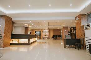 Panorama Summit Hotel