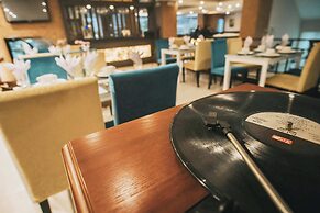 Panorama Summit Hotel