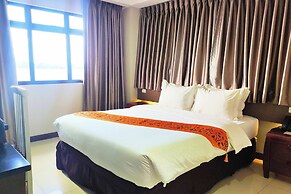 Panorama Summit Hotel