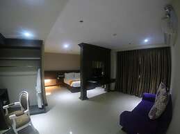 Panorama Summit Hotel