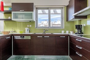 Elvita Athens Sea View Maisonette
