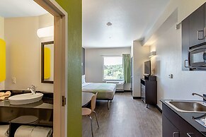 Studio 6 Austin, TX - Airport