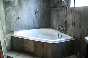 Thavhani Guest House