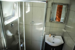 Thavhani Guest House