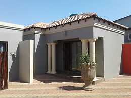 Thavhani Guest House