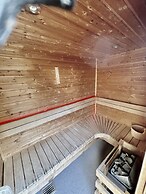 Four Corners Holiday Home with Hot Tub & Sauna