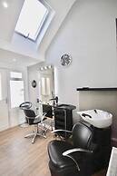 Four Corners Holiday Home with Hot Tub & Sauna