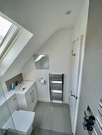 Four Corners Holiday Home with Hot Tub & Sauna
