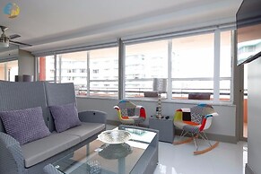 Alexander 1404 2 Bedroom Apts by RedAwning