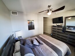 Alexander 718 3 Bedroom Apts by RedAwning