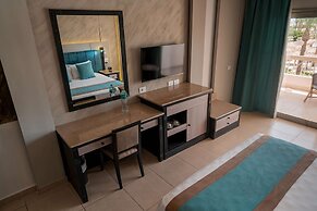 Hurghada Long Beach Resort