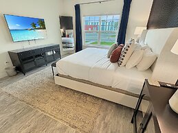 Colony Suites