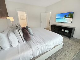 Colony Suites