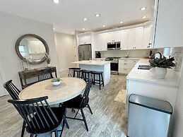 Colony Suites