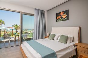 Plaka Beach Resort
