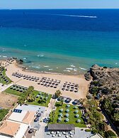 Plaka Beach Resort