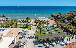 Plaka Beach Resort