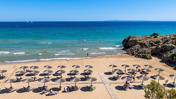 Plaka Beach Resort
