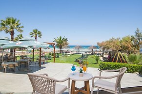 Plaka Beach Resort