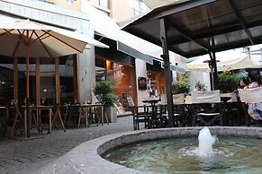 UH ApartHotel Lastarria 104