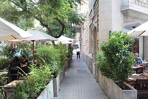 UH ApartHotel Lastarria 104