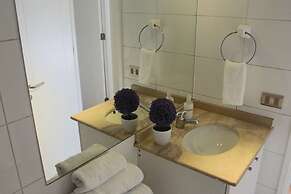 UH ApartHotel Lastarria 104