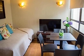 UH ApartHotel Lastarria 104
