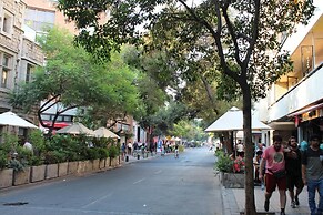 UH ApartHotel Lastarria 104