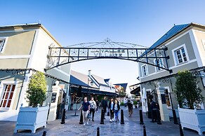 Staycity Aparthotels, Near Disneyland® Paris