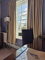 The Great Western Hotel