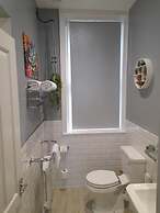 Crescent Lodge Guest House