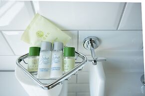 Crescent Lodge Guest House