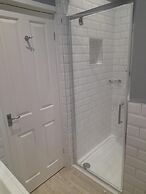 Crescent Lodge Guest House