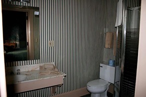 The Cozy Afghan Bed & Breakfast