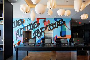 citizenM Boston North Station