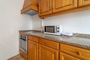 House and People - Feliciano Ramos 2