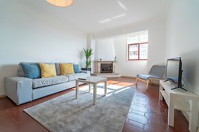 House and People - Feliciano Ramos 2