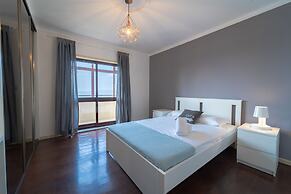 House and People - Feliciano Ramos 2