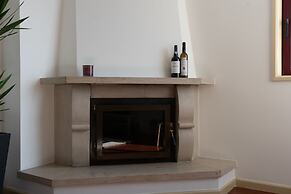 House and People - Feliciano Ramos 2